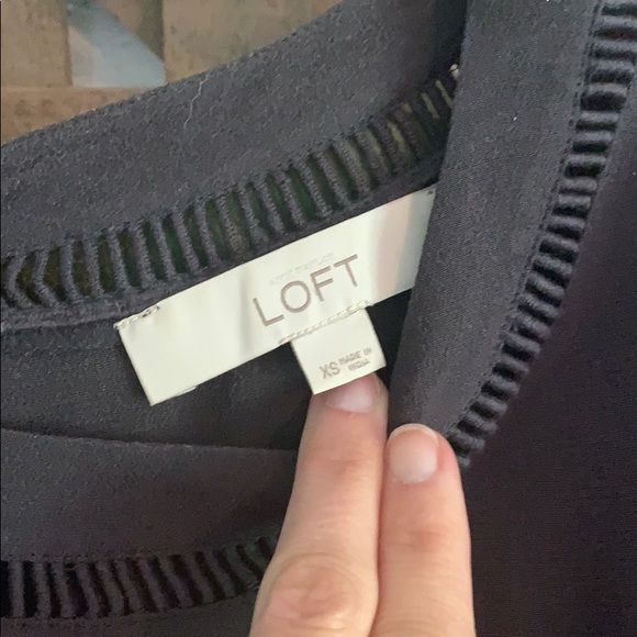 Loft Top - Picture 3 of 4